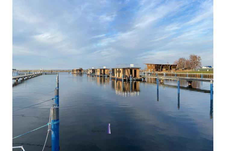 Отель Hausboot Fjord Baltica Mit Dachterrasse In Барт Экстерьер фото